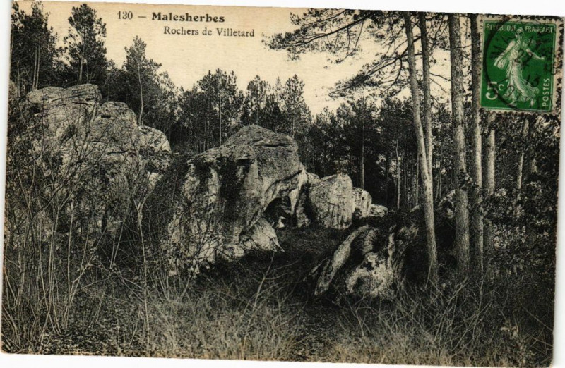 Carte postale ancienne Malesherbes - Rochers de Villetard