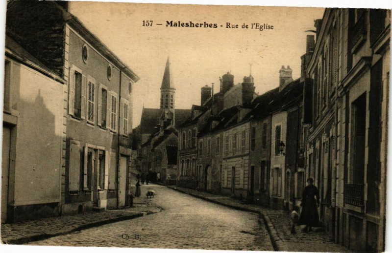 Carte postale ancienne Malesherbes - Rue de l'Eglise