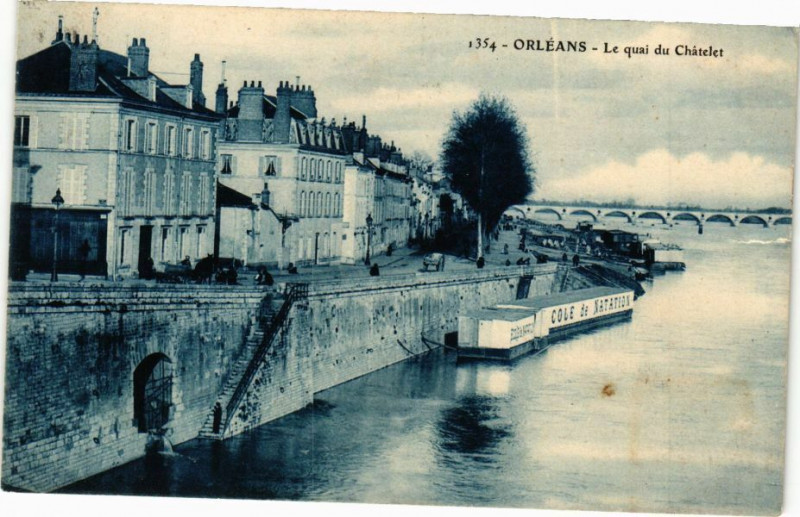 Carte postale ancienne Orleans - Le quai du Chatelet à Orléans