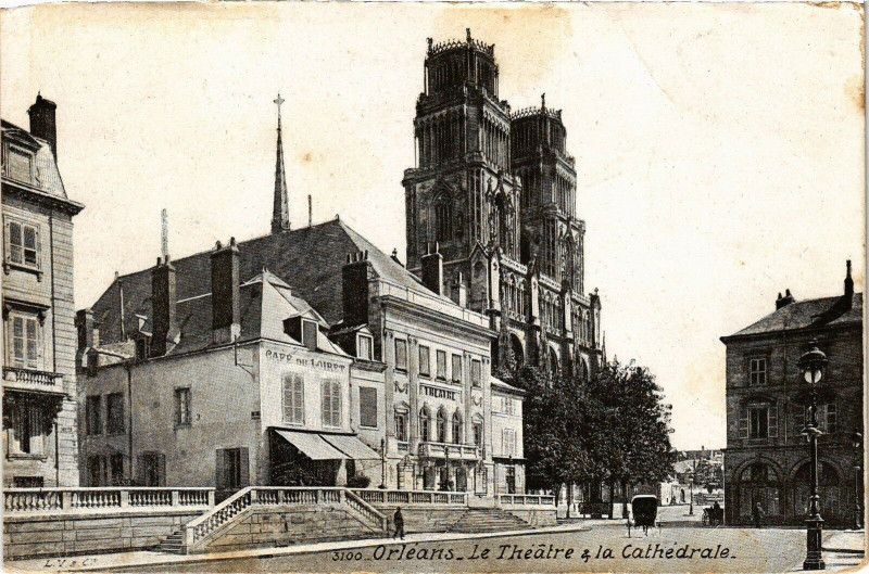 Carte postale ancienne Orleans - Le Theatre & la Cathédrale à Orléans