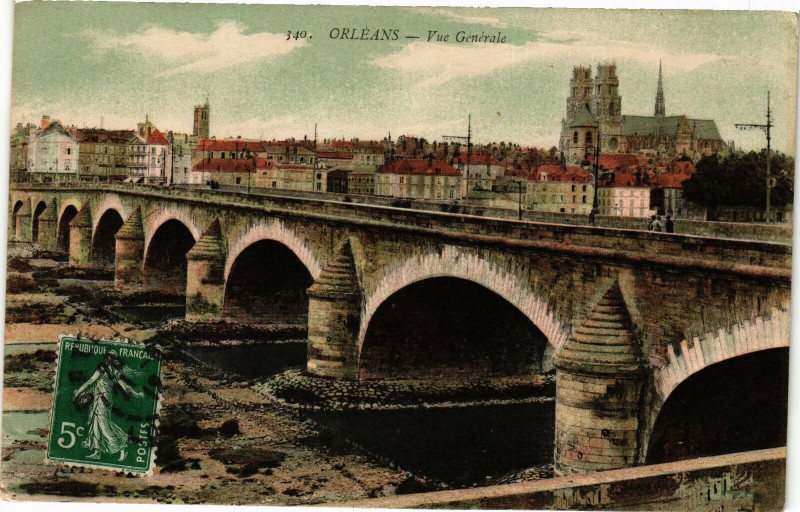 Carte postale ancienne Orleans - Vue générale à Orléans