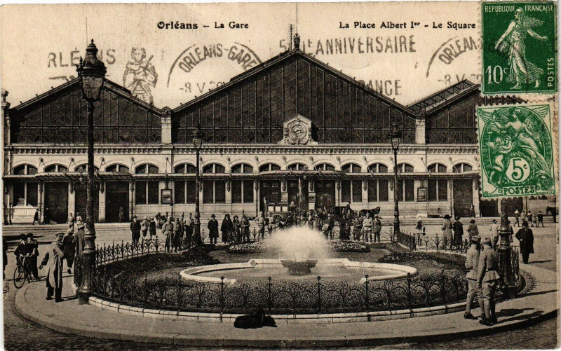 Carte postale ancienne Orleans - La Gare à Orléans
