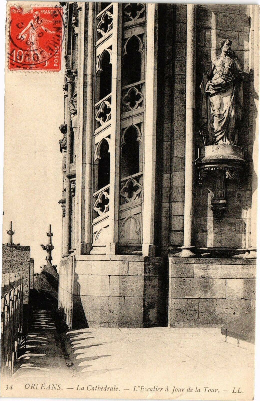 Carte postale ancienne Orleans - La Cathédrale à Orléans