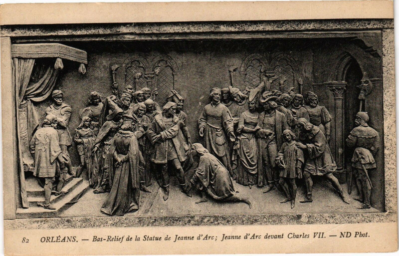 Carte postale ancienne Orleans - Bas-Relief de la Statue de Jeanne d'Arc à Orléans