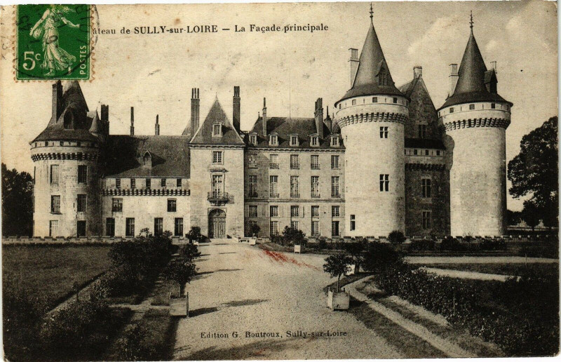 Carte postale ancienne Chateau de Sully-sur-Loire - La Facade principale à Sully-sur-Loire