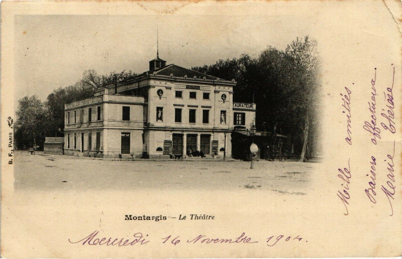 Carte postale ancienne Montargis-Le Theatre à Montargis