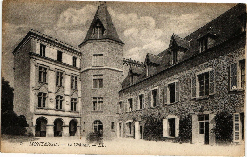 Carte postale ancienne Montargis-Le Chateau à Montargis