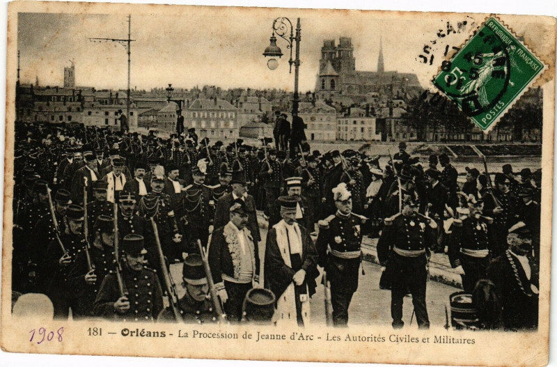 Carte postale ancienne Orleans-La Procession de Jeanne d'Arc à Orléans