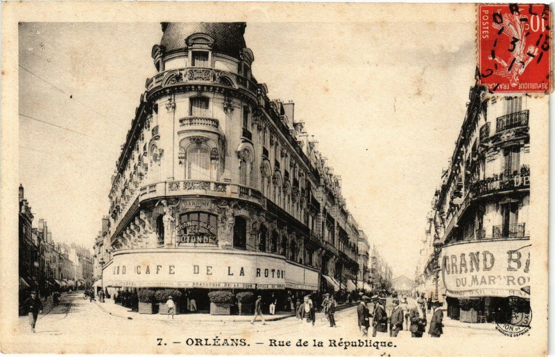 Carte postale ancienne Orleans-Rue de la Republique à Orléans