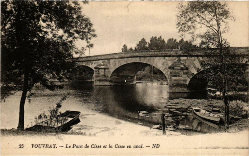 Carte postale ancienne Vouvray Le Pont de Cisse et la Cisse en aval à Vouvray