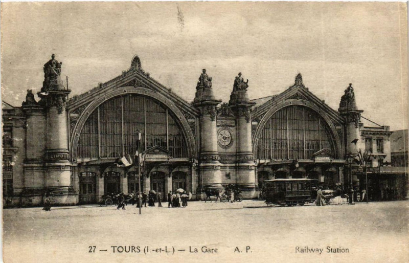 Carte postale ancienne Tours La Gare à Tours