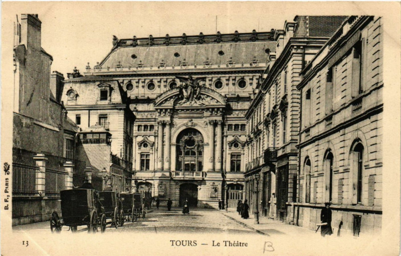 Carte postale ancienne Tours - Le Theatre à Tours