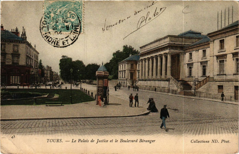 Carte postale ancienne Tours - Le Palais de Justice et le Boulevard Beranger à Tours