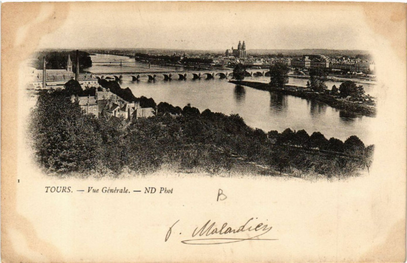 Carte postale ancienne Tours - Vue Geneale à Tours