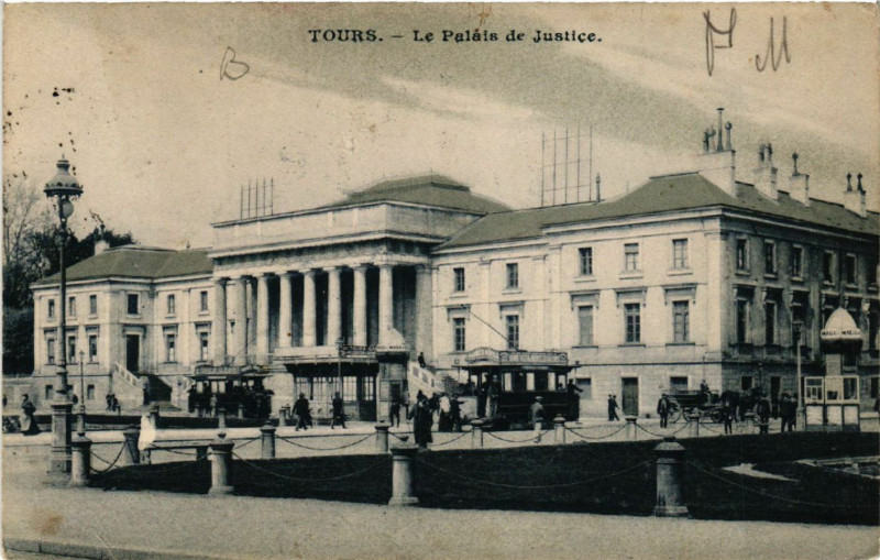 Carte postale ancienne Tours - Le Palais de Justice à Tours