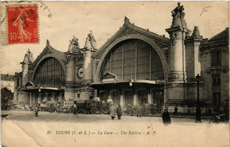Carte postale ancienne Tours (I.-et-L.) - La Gare - The Station à Tours