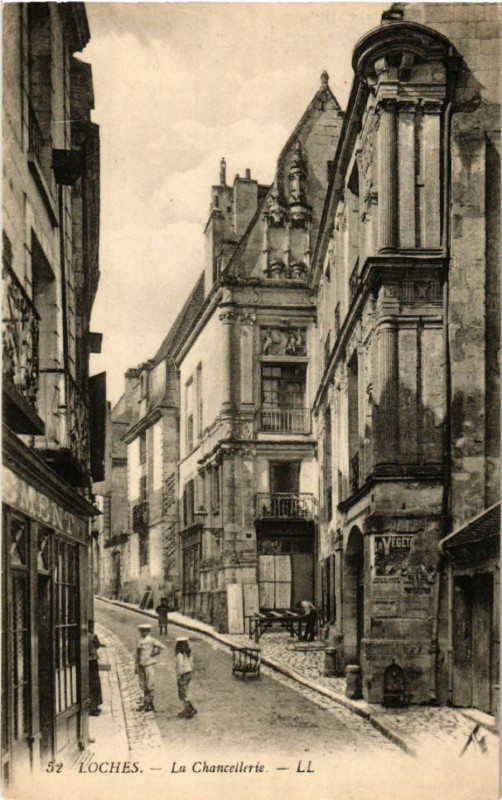 Carte postale ancienne Loches - La Chancellerie à Loches