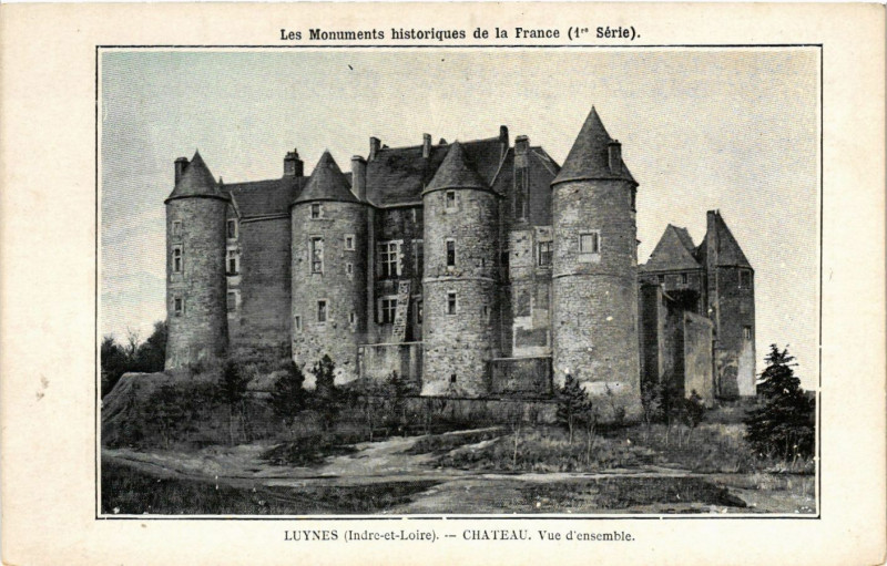 Carte postale ancienne Luynes - Chateau Vue d'ensemble à Luynes