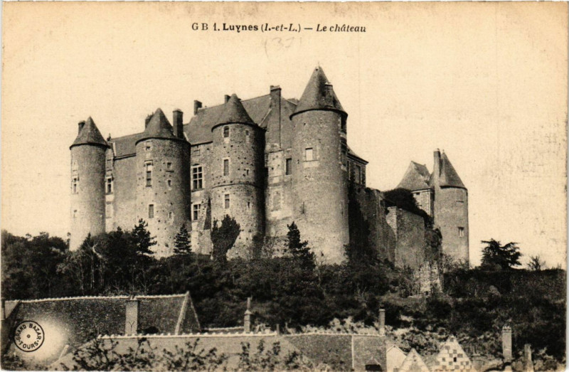 Carte postale ancienne Luynes - Le Chateau à Luynes