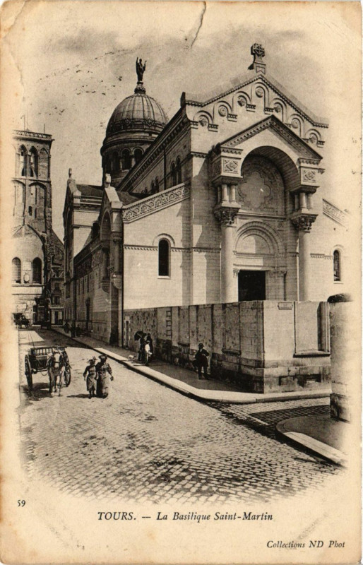 Carte postale ancienne Tours - La Basilique St-Martin à Tours