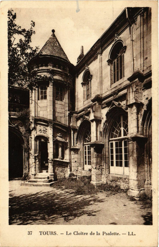 Carte postale ancienne Tours - Le Cloitre de la Psalette à Tours