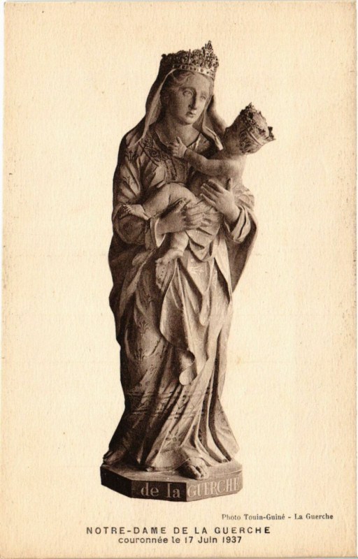 Carte postale ancienne Notre-Dame de la Guerche à La Guerche