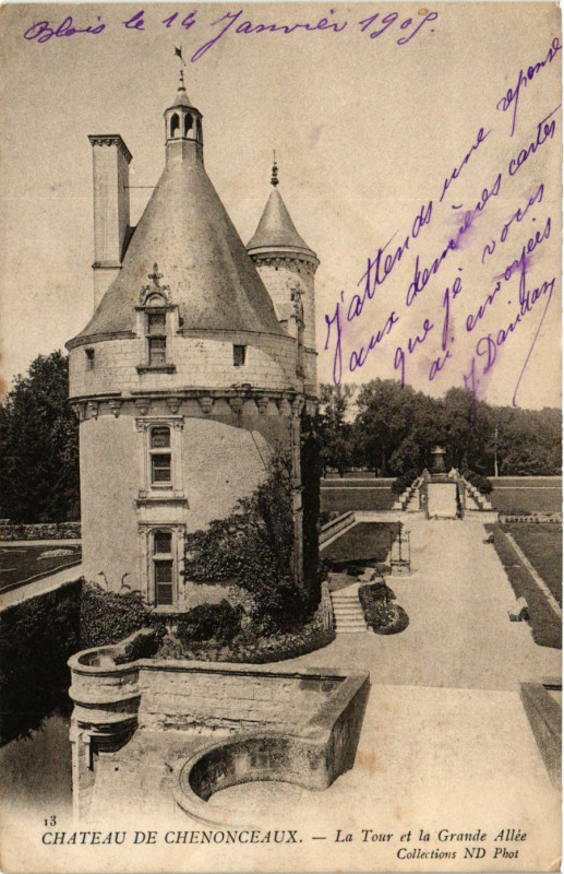 Carte postale ancienne Chateau de Chenonceaux - La Tour et la Grande à Chenonceaux