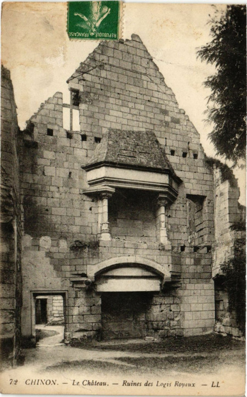 Carte postale ancienne Chinon - Le Chateau à Chinon