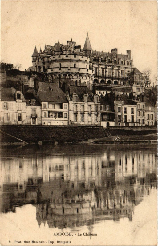 Carte postale ancienne Amboise - Le Chateau à Amboise