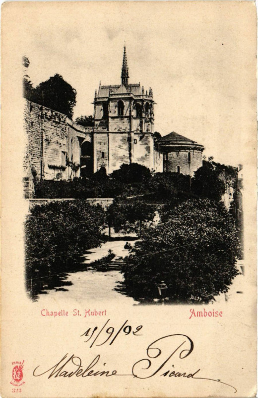Carte postale ancienne Amboise - Chapelle St-Hubert à Amboise