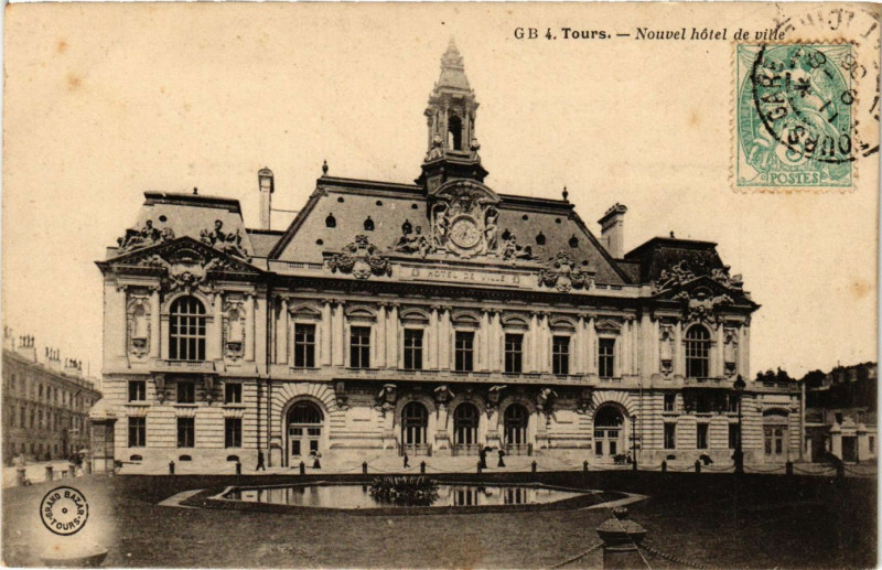 Carte postale ancienne Tours - Nouvel hotel de ville à Tours