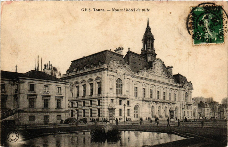 Carte postale ancienne Tours - Nouvel hotel de ville à Tours
