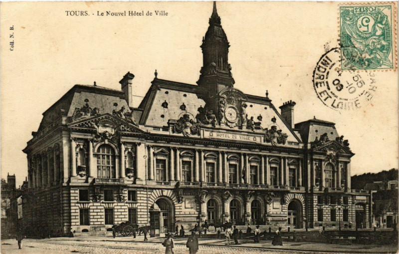 Carte postale ancienne Tours - Le Nouvel Hotel de Ville à Tours