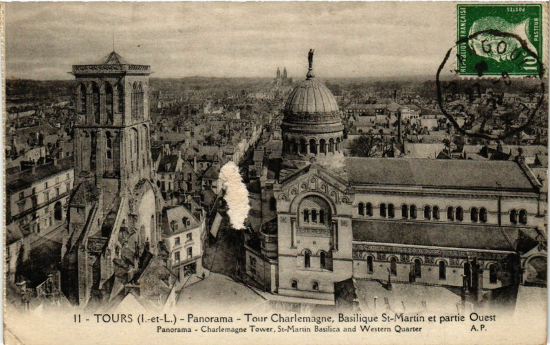 Carte postale ancienne Tours - Panorama - Tour Charlemagne Basilique St-Martin à Tours