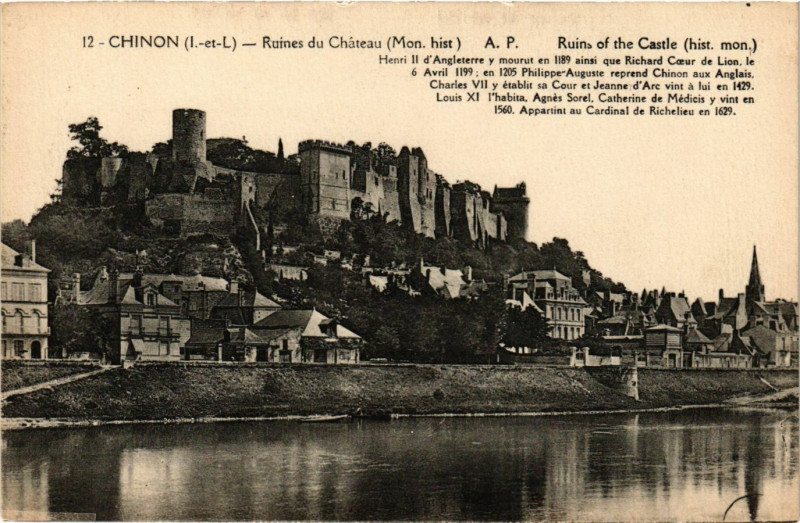Carte postale ancienne Chinon - Ruines du Chateau (Mon.hist.) - Ruins of the... à Chinon
