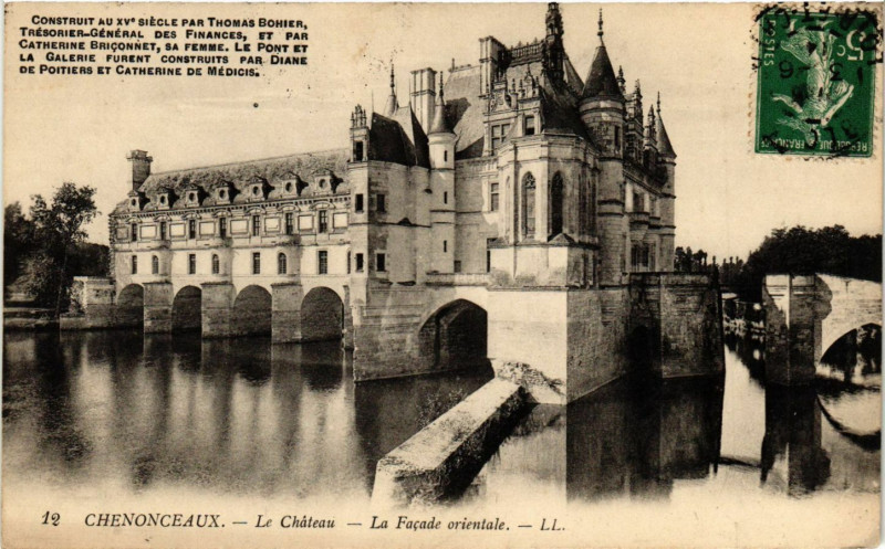 Carte postale ancienne Chenonceaux - Le Chateau - La Facade orientale à Chenonceaux