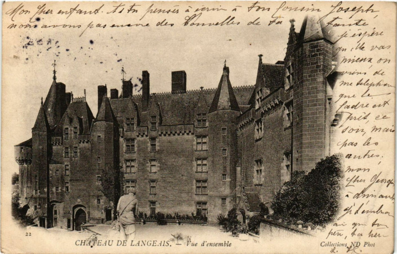 Carte postale ancienne Chateau de Langeais - Vue d'ensemble à Langeais