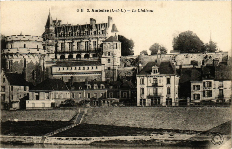 Carte postale ancienne Amboise - Le Chateau à Amboise
