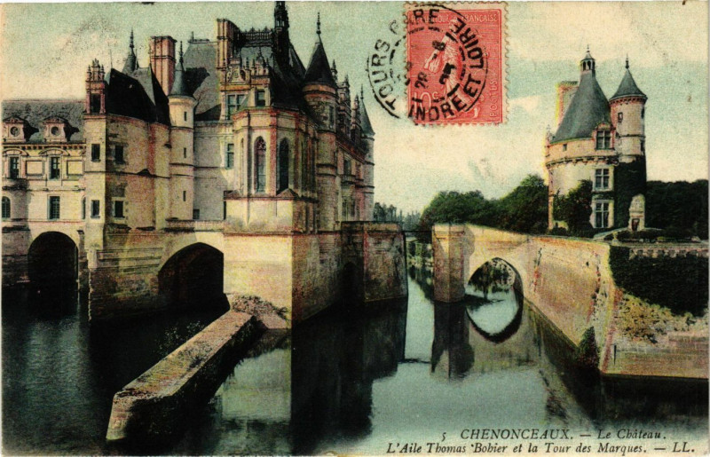 Carte postale ancienne Chenonceaux-Le Cháteau -L'Aile Thomas Bobier et la Tour des Marques à Chenonceaux