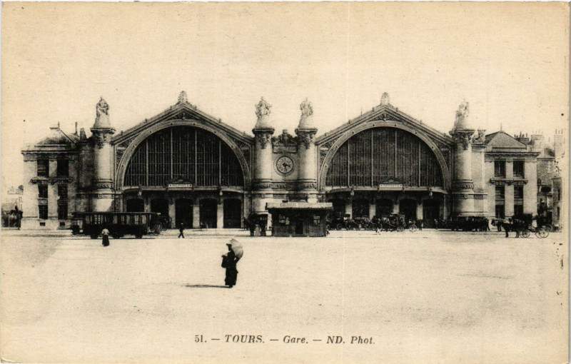 Carte postale ancienne Gare; Place de la Gare à Tours