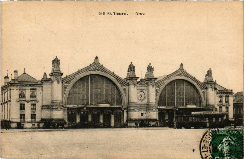 Carte postale ancienne Tours - Gare à Tours