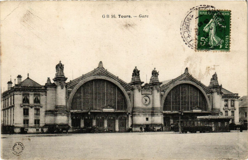 Carte postale ancienne Tours - Gare à Tours