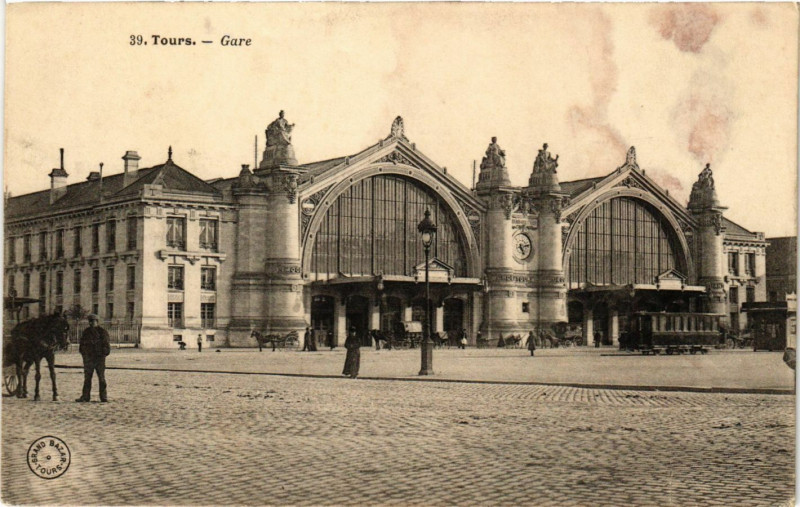 Carte postale ancienne Tours - Gare à Tours
