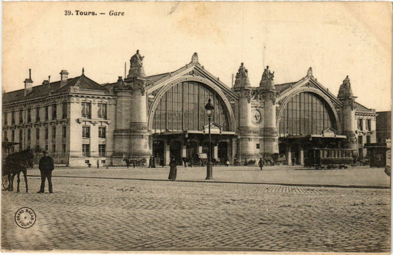 Carte postale ancienne Tours - Gare à Tours