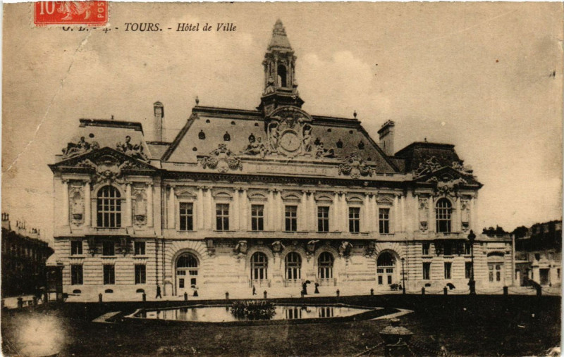 Carte postale ancienne Tours - Hotel de Ville à Tours
