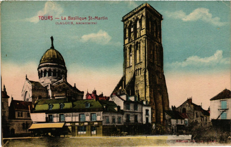 Carte postale ancienne Tours - La Basilique St-Martin (Laloux Architecte) à Tours