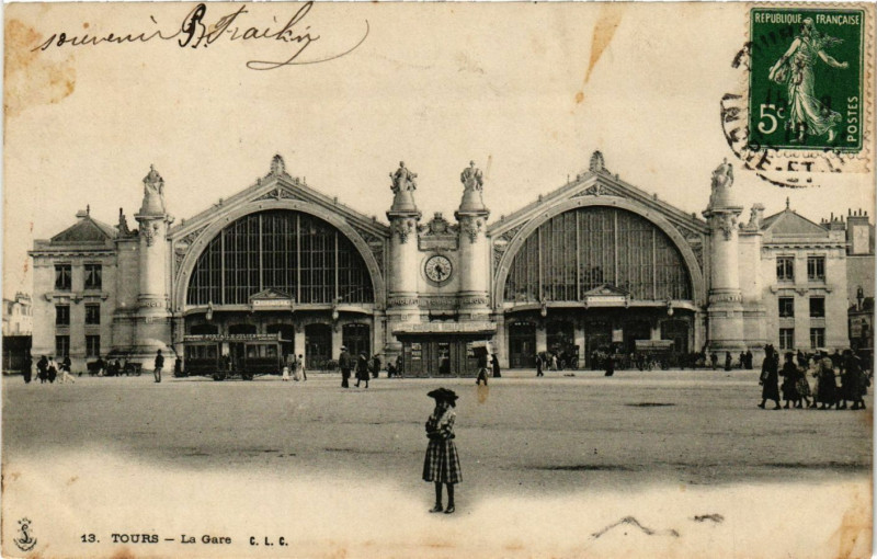 Carte postale ancienne Tours - La Gare à Tours