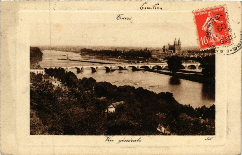Carte postale ancienne Tours - Vue générale à Tours