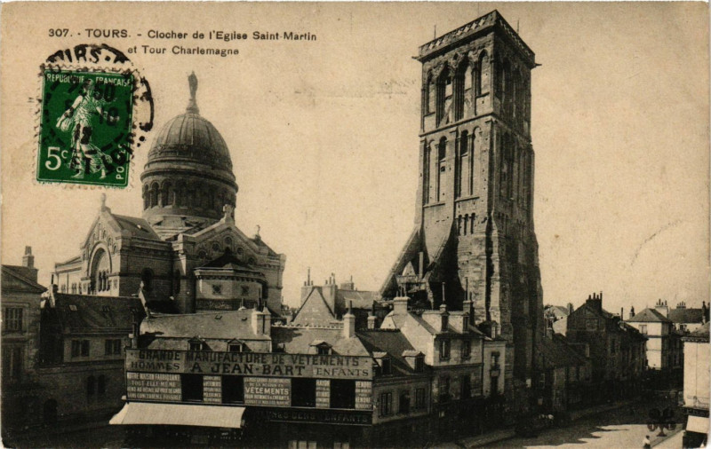 Carte postale ancienne Tours - Clocher de l'Eglise St-Martin et Tour Charlemagne à Tours
