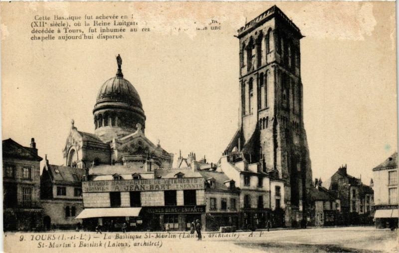 Carte postale ancienne Tours - Le Basilique St-Martin (Laloux Architecte) - à Tours